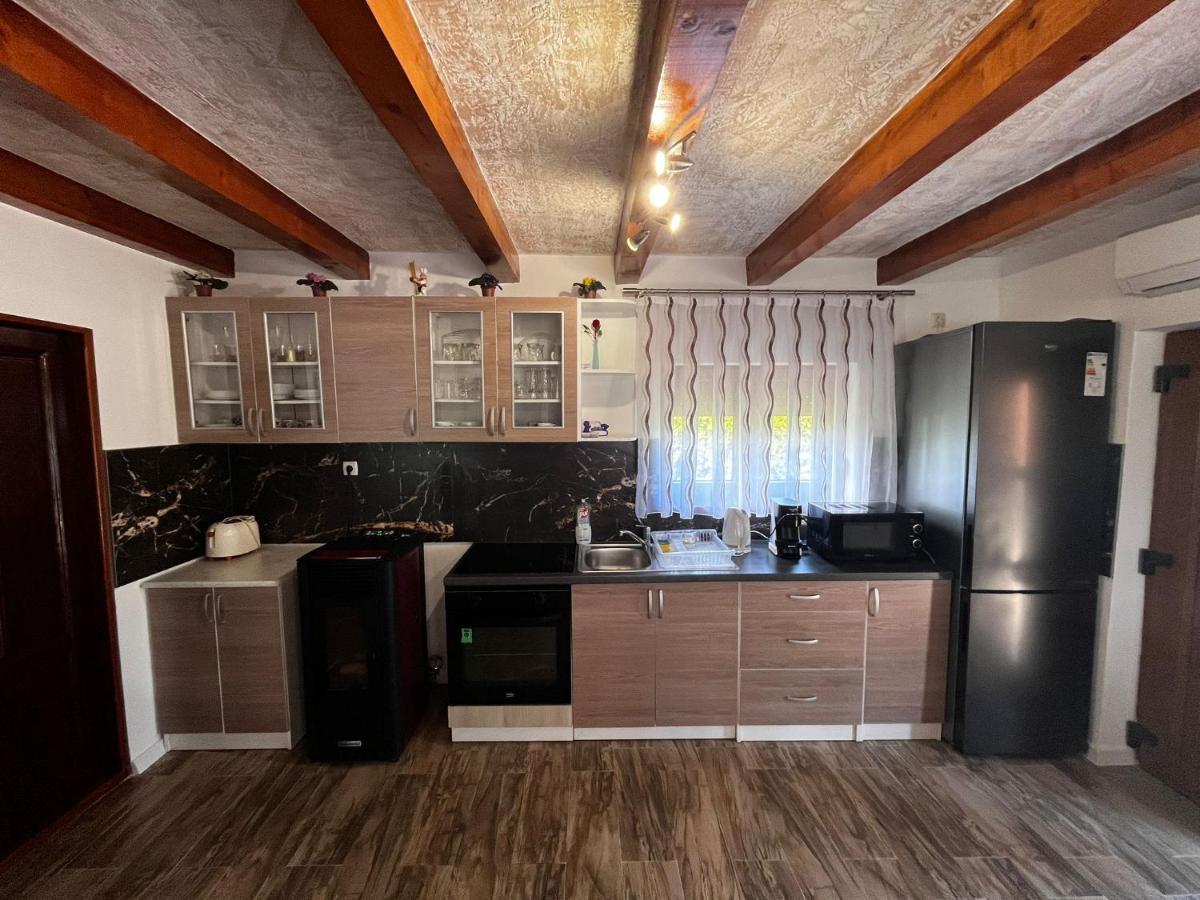 Plitvice Pension Perisic Korenica Ngoại thất bức ảnh