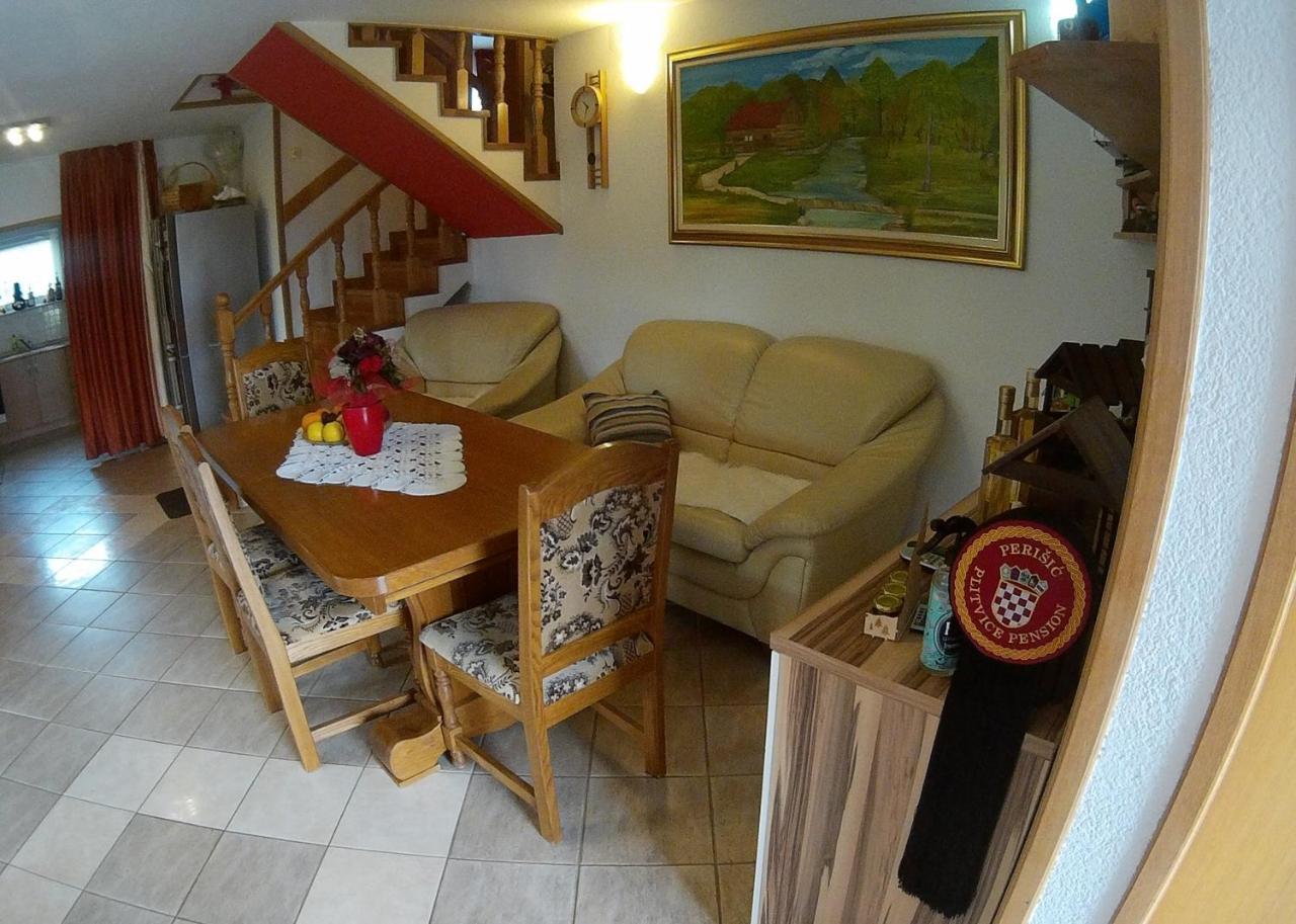 Plitvice Pension Perisic Korenica Ngoại thất bức ảnh
