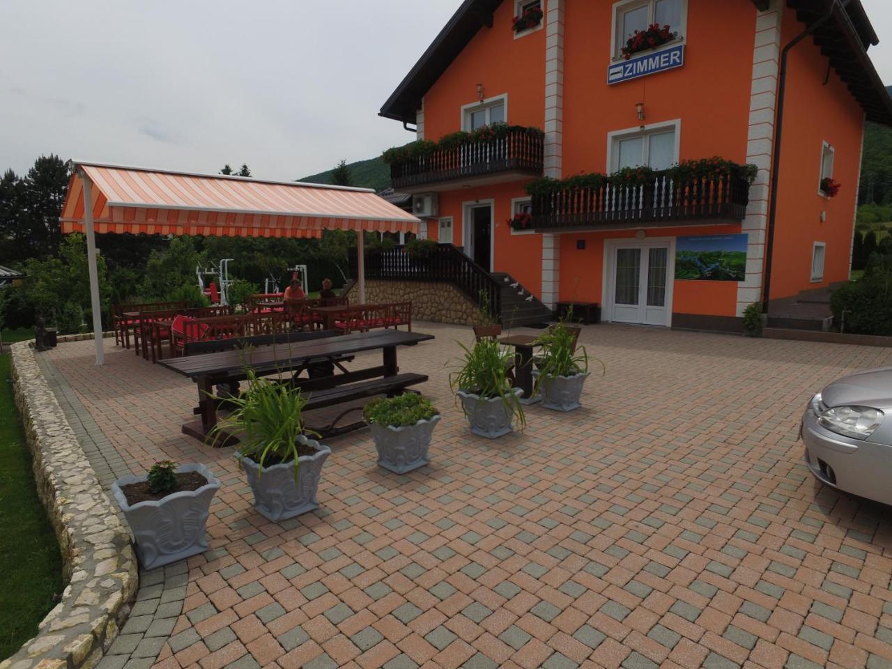 Plitvice Pension Perisic Korenica Ngoại thất bức ảnh