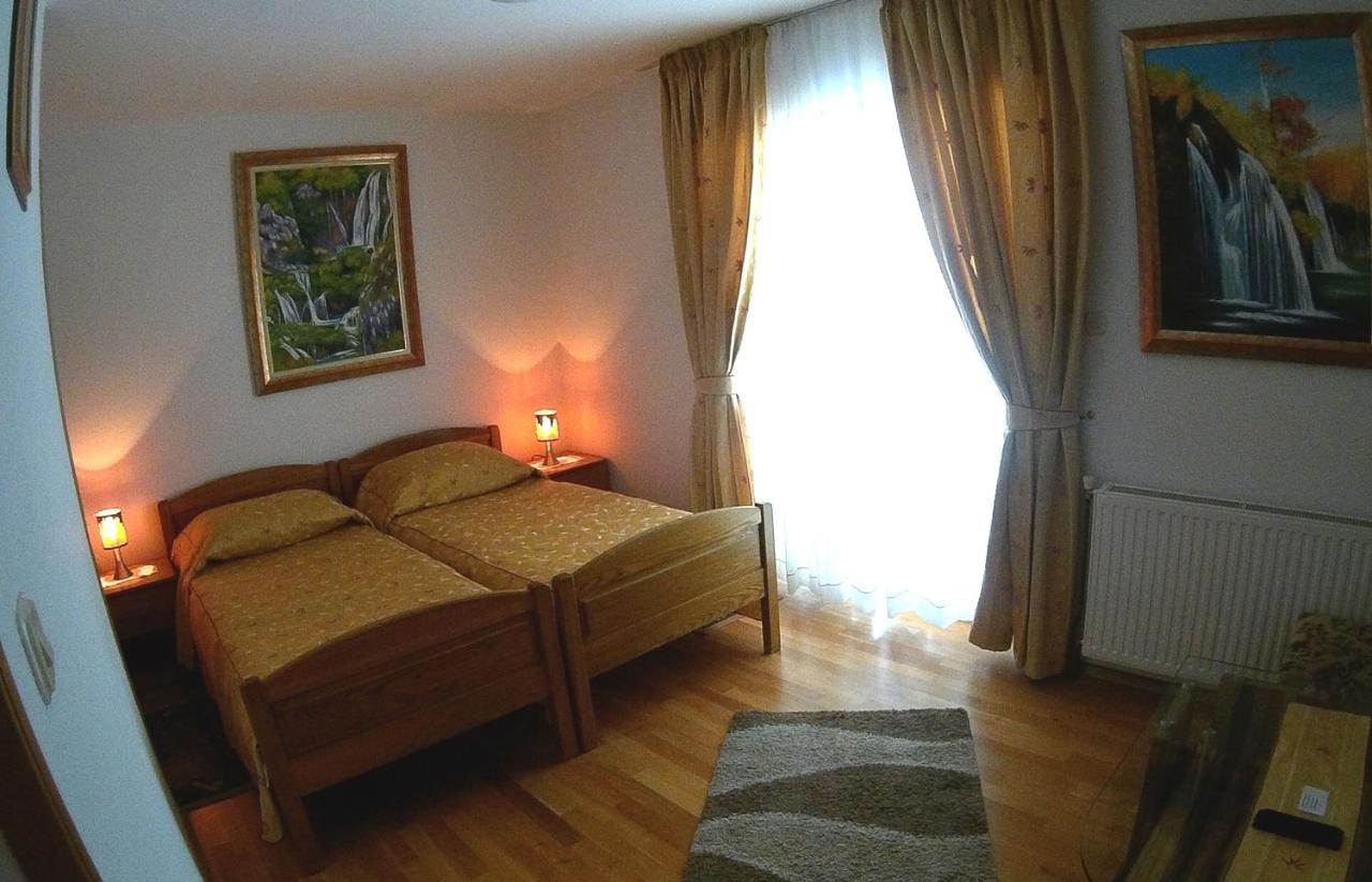 Plitvice Pension Perisic Korenica Ngoại thất bức ảnh