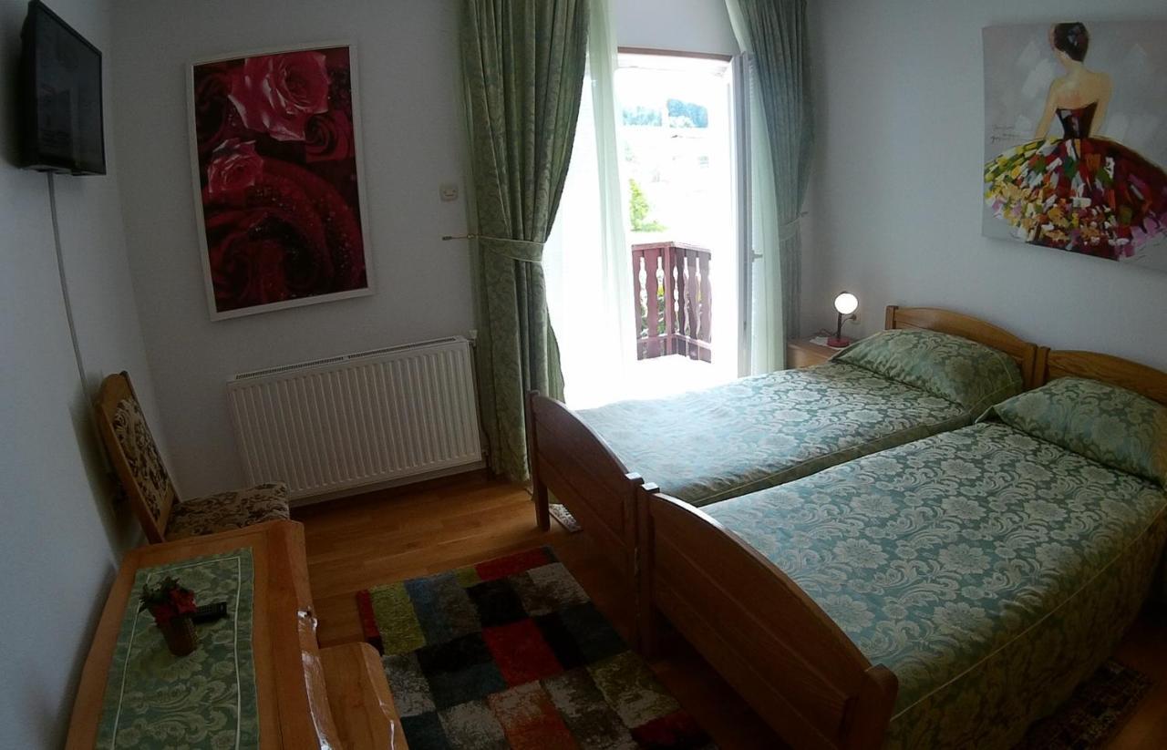 Plitvice Pension Perisic Korenica Ngoại thất bức ảnh